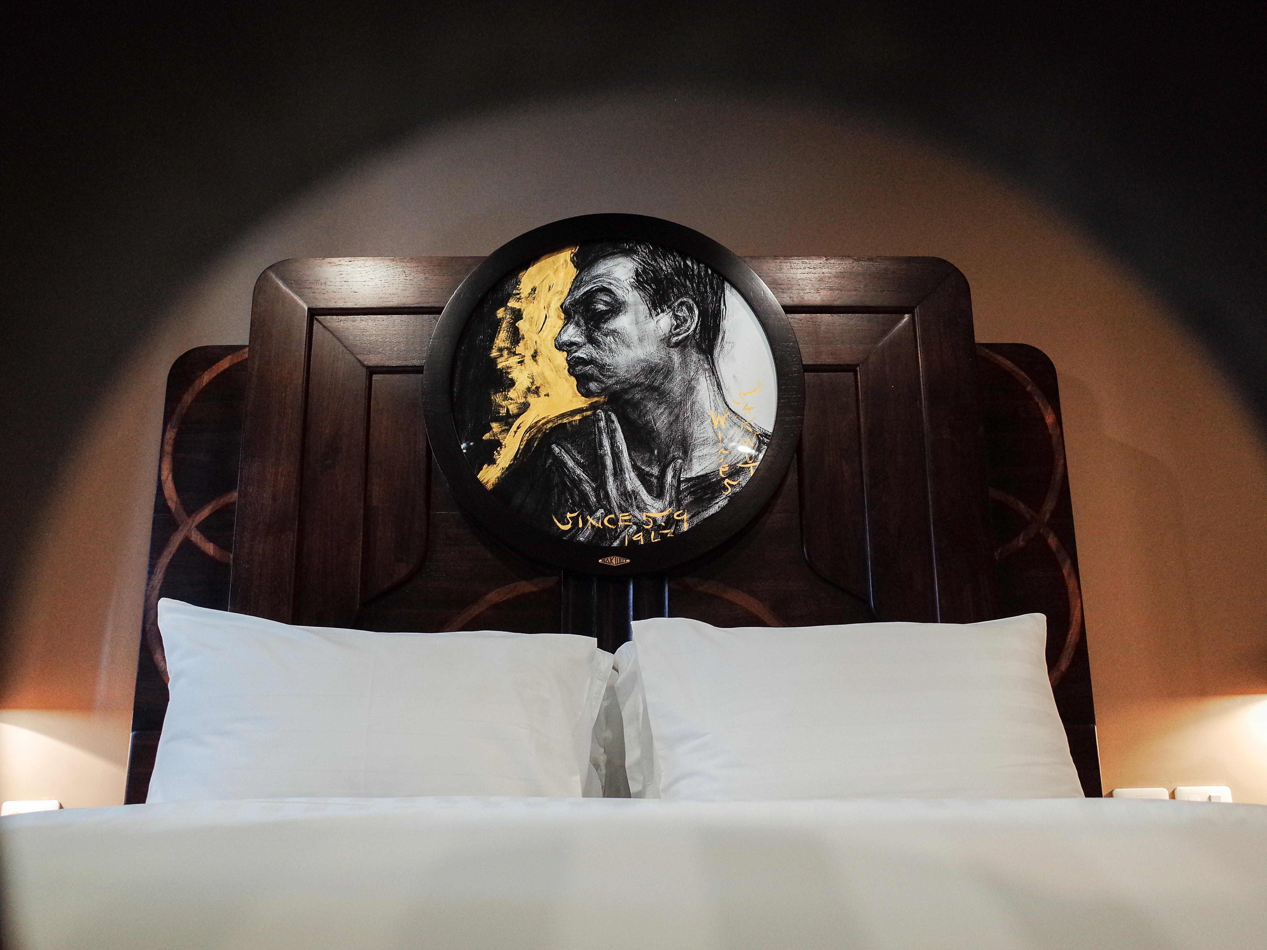 Art Mai Gallery Nimman Hotel Chiang Mai Zewnętrze zdjęcie A bed at the hotel